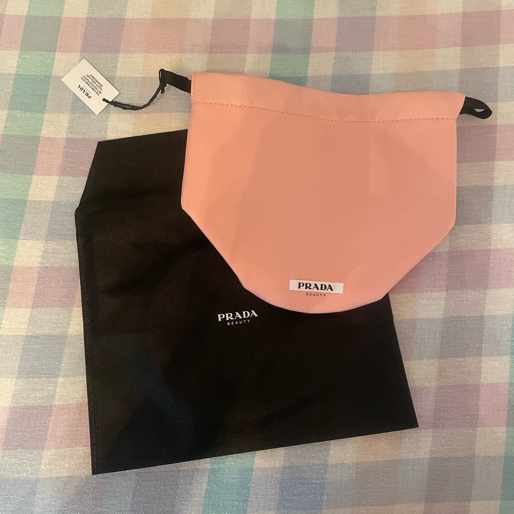 PRADA Beauty Paradoxe Pink bucket makeup organizer bag NWT ASIA EXCLUSIVE